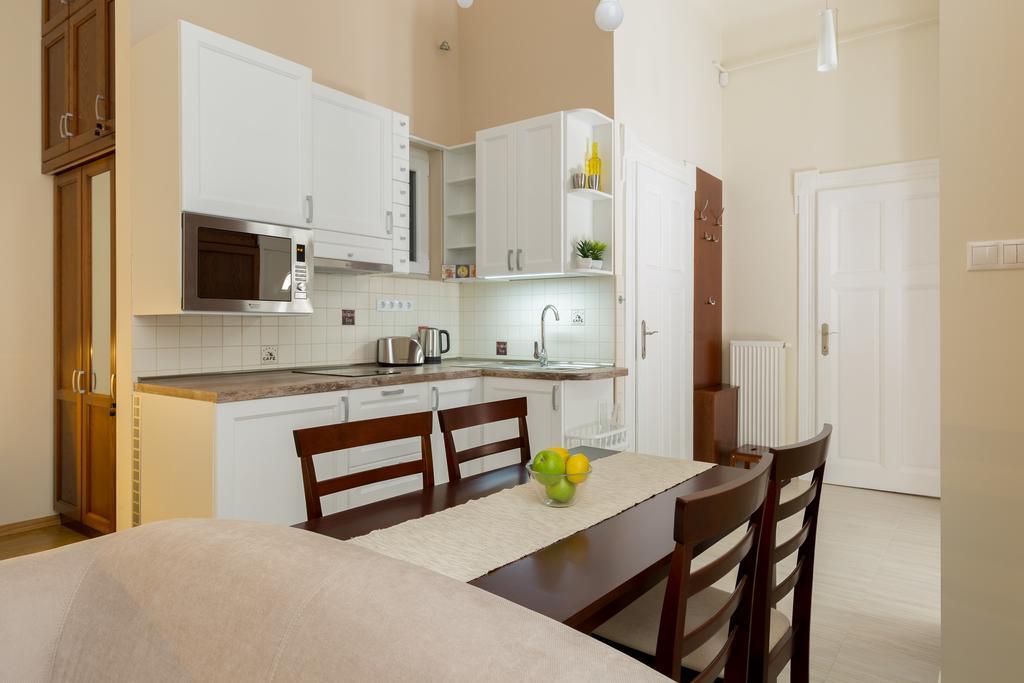 Family Buddha Apartment Budapest Exterior photo